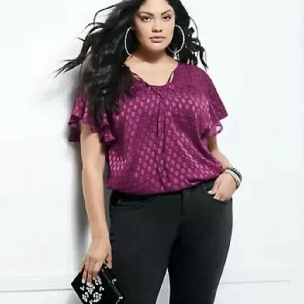 Torrid Berry Dot Stitch Flutter Sleeve Front Tie Chiffon Blouse